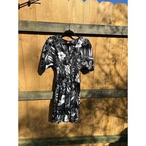 Shannon‎ Marie Black White Hawaiian Hibiscus Floral Dress Size Medium Summer